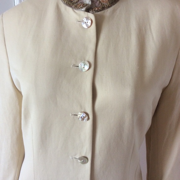Tahari jacket. - Picture 9 of 10